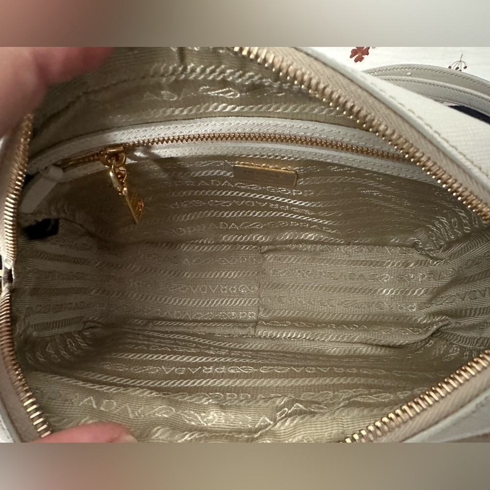 Prada camera bag - Picture 13 of 14